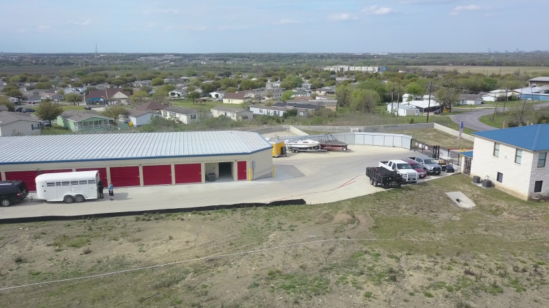 How to Store Wine and Spirits in a Climate-Controlled Unit