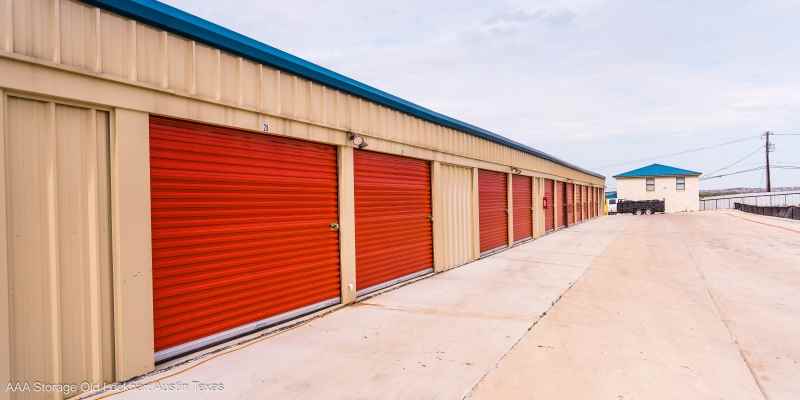 Why a Storage Unit Makes Sense During a Home Sale